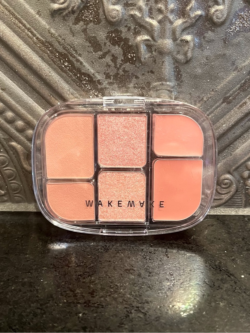 WakeMake Peach Pink 6-Color Eyeshadow Palette- New without box